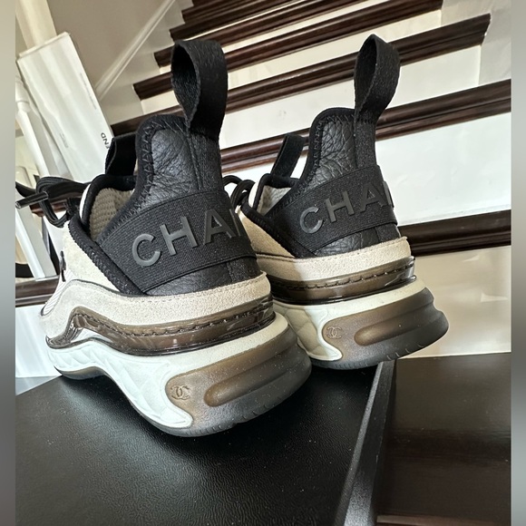 Chanel Sneakers 22S White Black - Picture 12 of 17